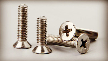 十字槽盤頭組合螺釘出現(xiàn)滑牙的原因有哪些？