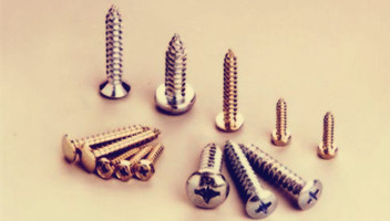 三角自攻螺釘?shù)奶攸c(diǎn)有哪些？