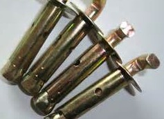 安裝一臺(tái)電熱水器需要用到幾個(gè)螺釘？